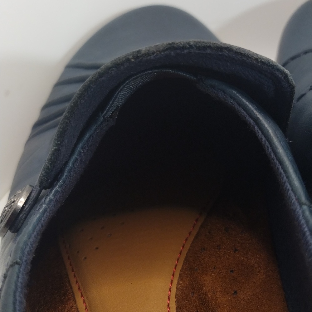 Cobb Hill Leather Loafer - Picture 10 of 11